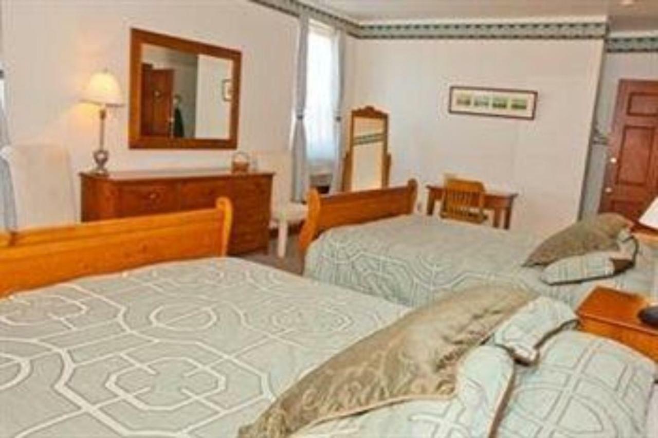 Karsten Hotel Kewaunee Extérieur photo
